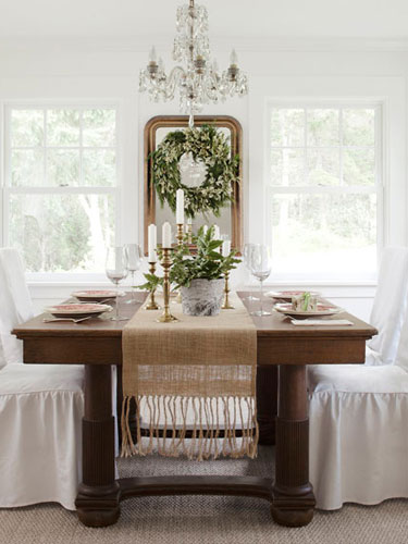Country-Farmhouse-DIY-white-and-green-dining-room-0112-yOslJC-lgn